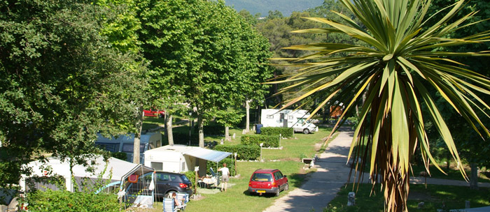 Emplacements De Camping Camping 3 Vence Domaine De La Bergerie